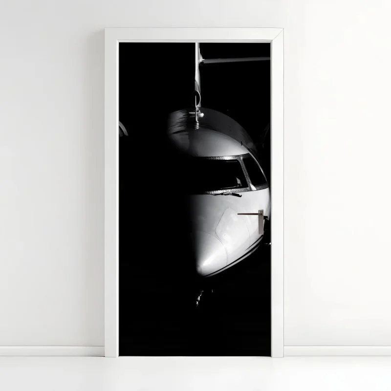 Türaufkleber monochromes porträt der flugzeugnase