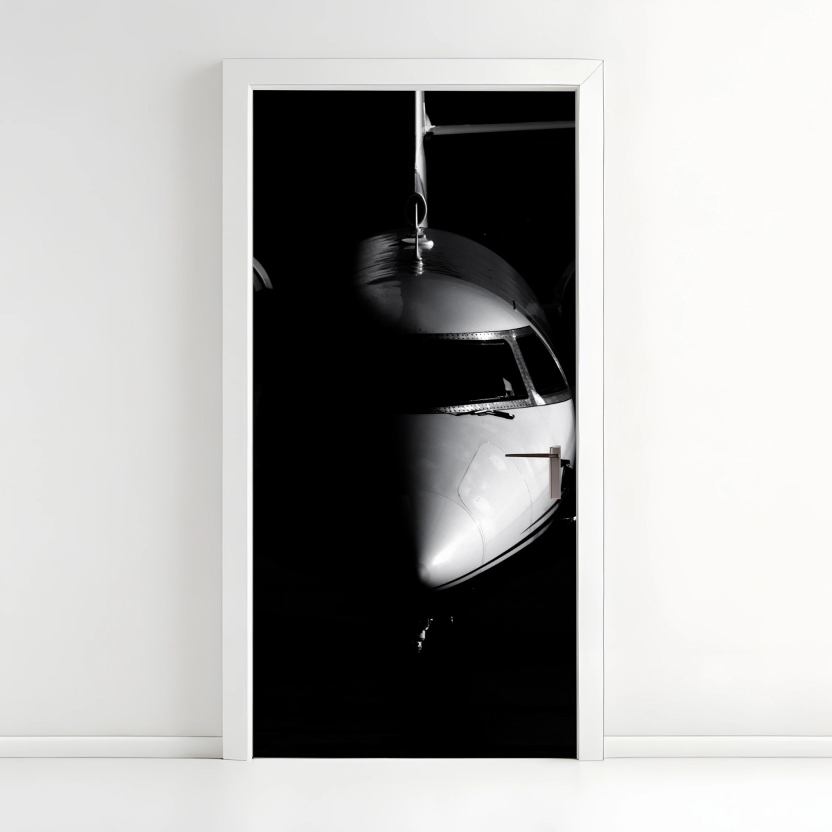 Türaufkleber monochromes porträt der flugzeugnase – Wallnifity® Türaufkleber monochromes porträt der flugzeugnase – Wallnifity®