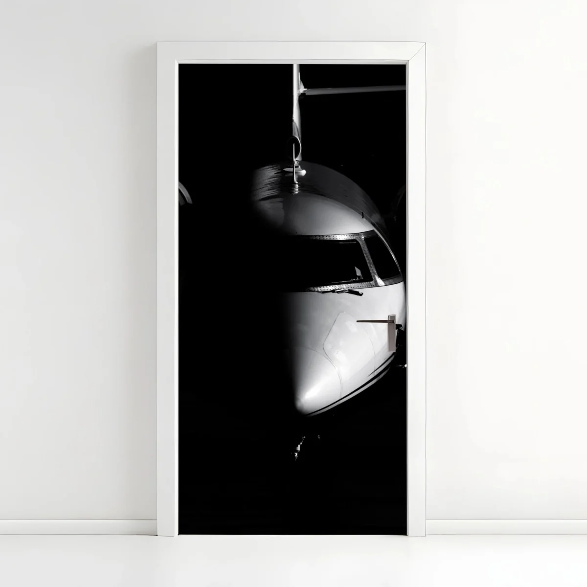 Türaufkleber monochromes porträt der flugzeugnase – Wallnifity® Türaufkleber monochromes porträt der flugzeugnase – Wallnifity®