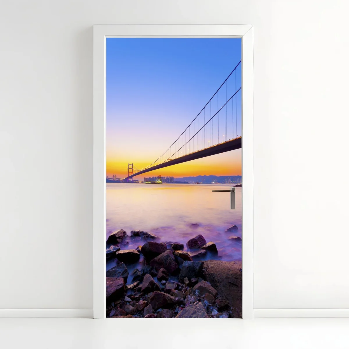 Türaufkleber goldener sonnenuntergang über hängebrücke – Wallnifity® Türaufkleber goldener sonnenuntergang über hängebrücke – Wallnifity®