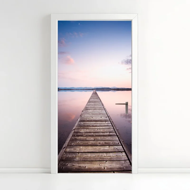 Türaufkleber holzsteg zum horizont bei sonnenuntergang