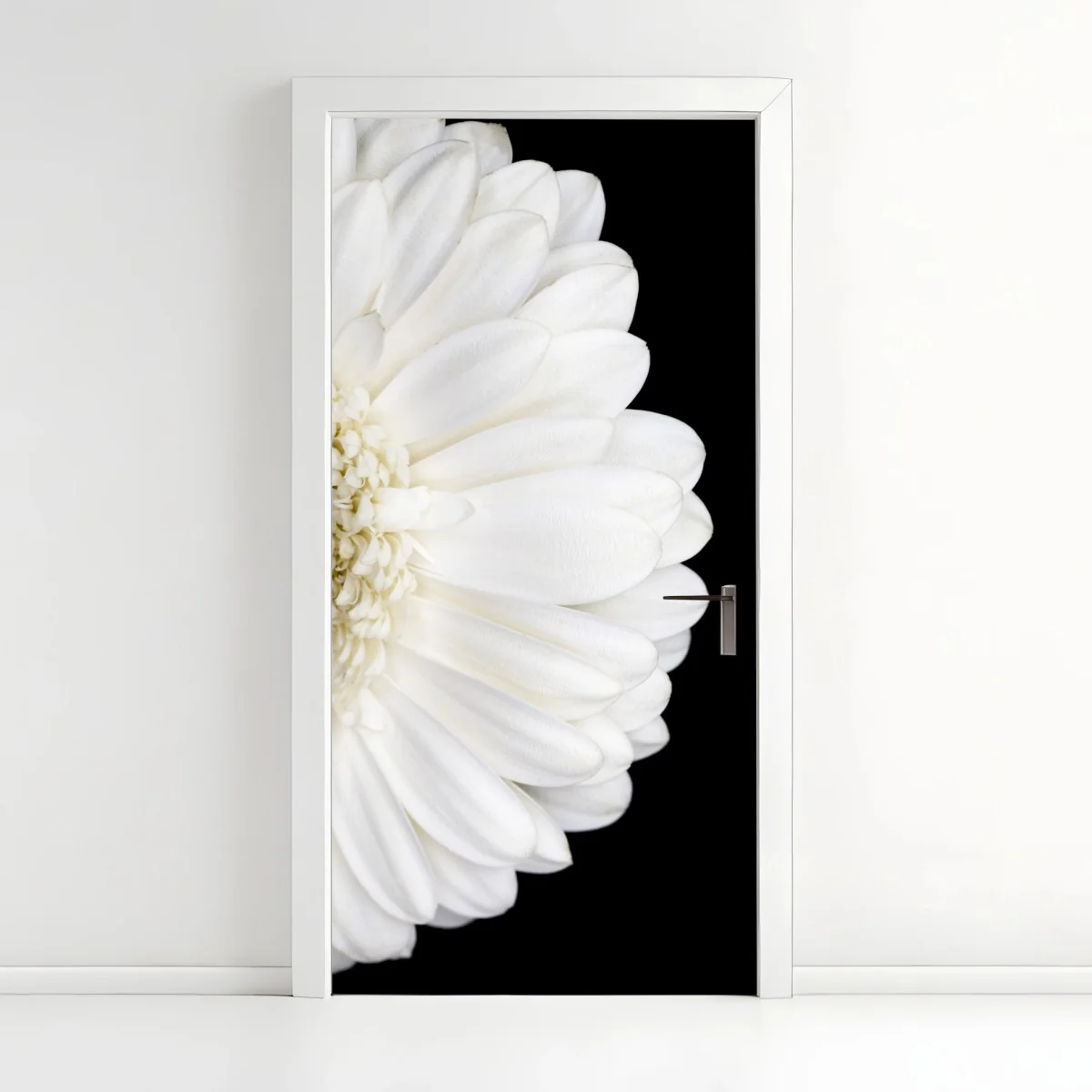 Türaufkleber weiße gerbera auf schwarzem hintergrund minimalistische nahaufnahme – Wallnifity® Türaufkleber weiße gerbera auf schwarzem hintergrund minimalistische nahaufnahme – Wallnifity®
