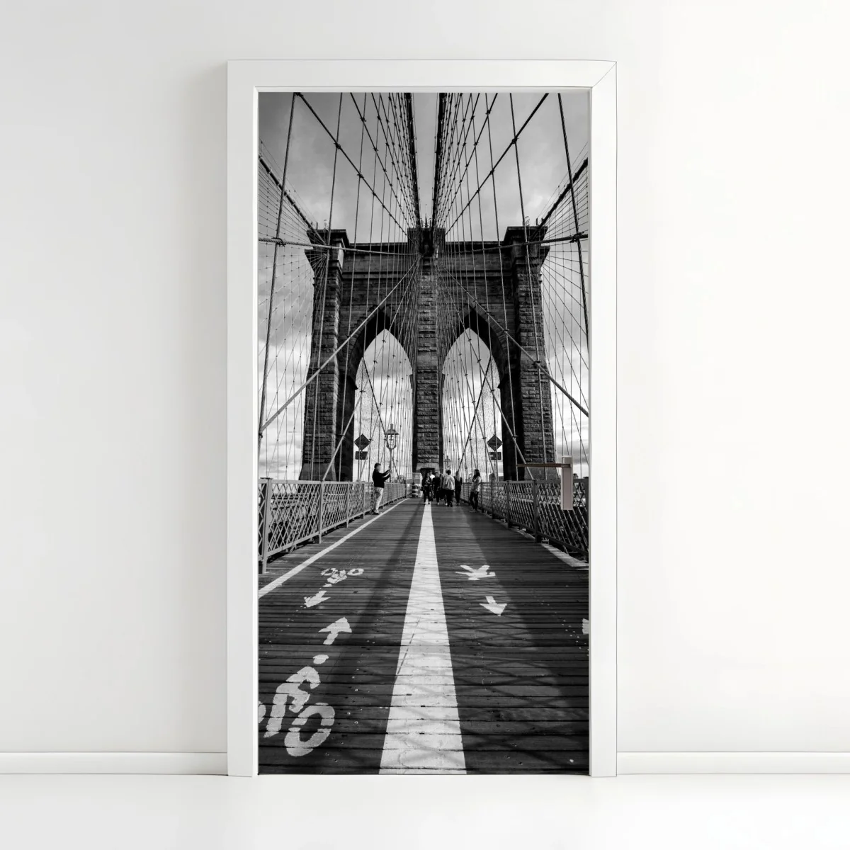 Türaufkleber Brooklyn Bridge perspektive in monochrom – Wallnifity® Türaufkleber Brooklyn Bridge perspektive in monochrom – Wallnifity®
