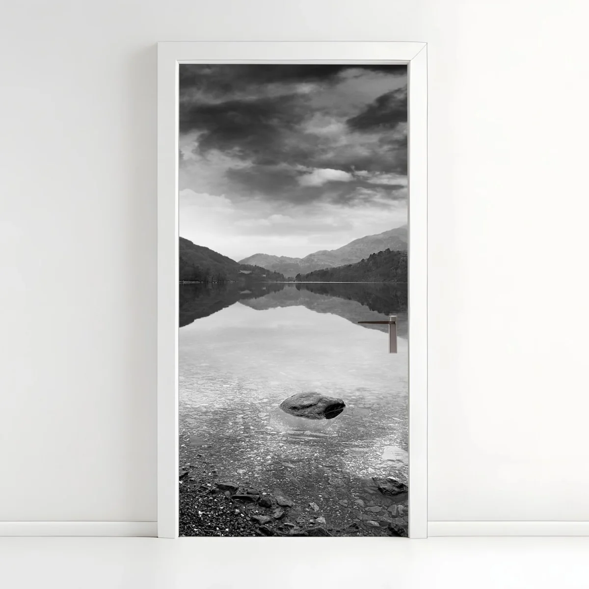 Türaufkleber ruhiger bergsee mit spiegelung – Wallnifity®