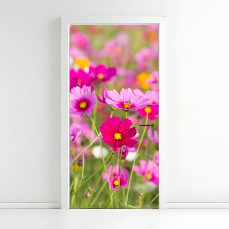Türaufkleber rosa kosmeenwiese in blüte