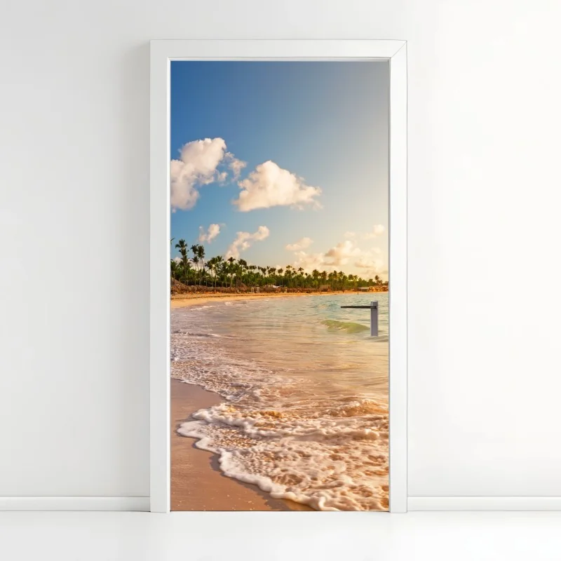 Türaufkleber tropischer sonnenuntergang am strand mit palmensilhouetten
