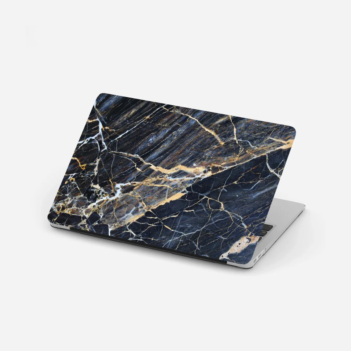 Laptop-Aufkleber dunkler marmor mit goldenen und cremefarbenen adern – Wallnifity®