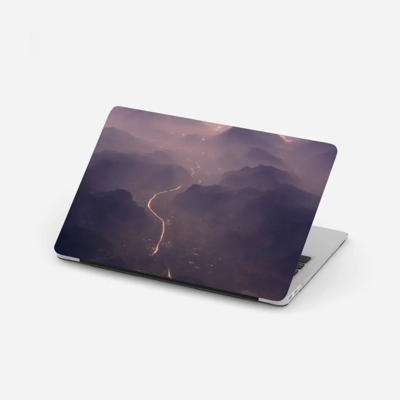 Laptop-Aufkleber nebliges pastell bergtal