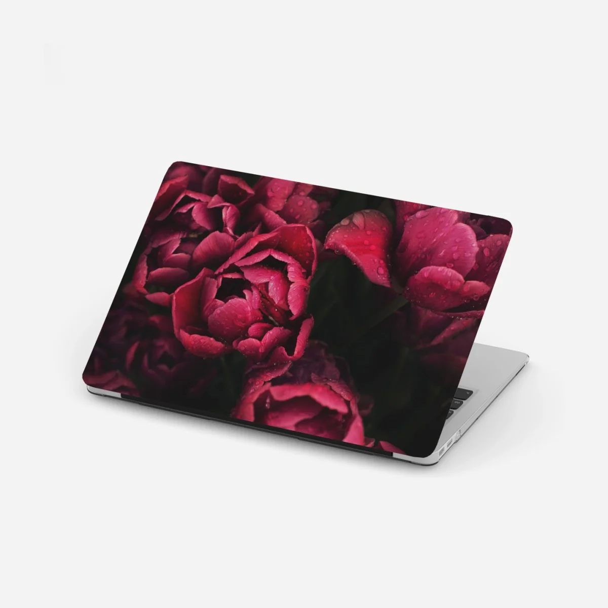 Laptop-Aufkleber tiefrote blüten mit wassertropfen – Wallnifity® Laptop-Aufkleber tiefrote blüten mit wassertropfen – Wallnifity®