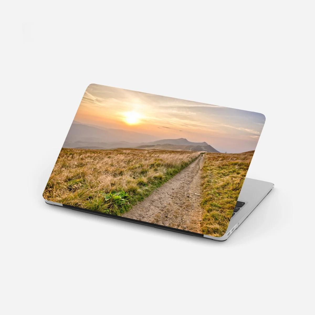 Laptop-Aufkleber wanderpfad bei sonnenuntergang in Bieszczady – Wallnifity® Laptop-Aufkleber wanderpfad bei sonnenuntergang in Bieszczady – Wallnifity®