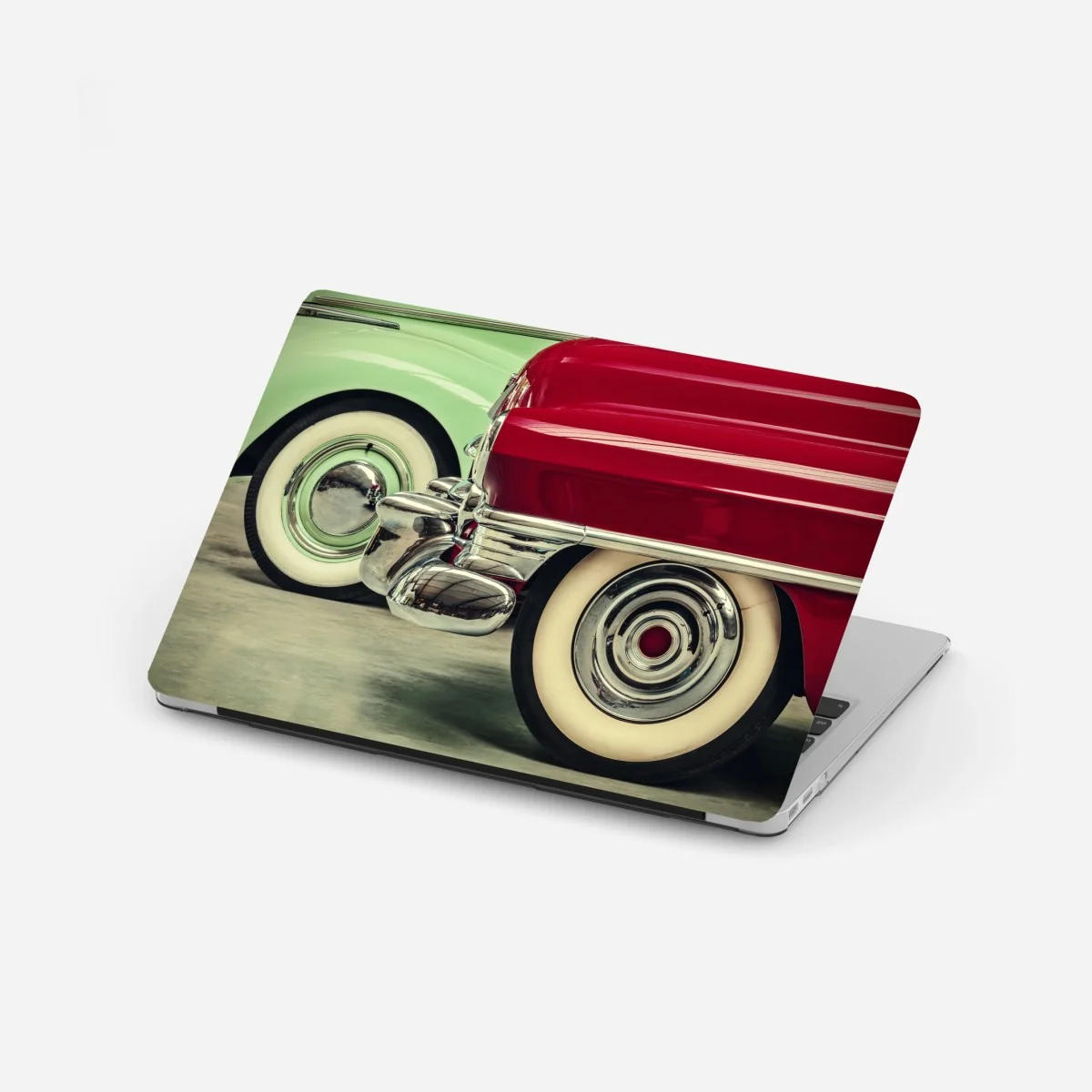 Laptop-Aufkleber nahaufnahme klassischer autos in rot und mint – Wallnifity® Laptop-Aufkleber nahaufnahme klassischer autos in rot und mint – Wallnifity®
