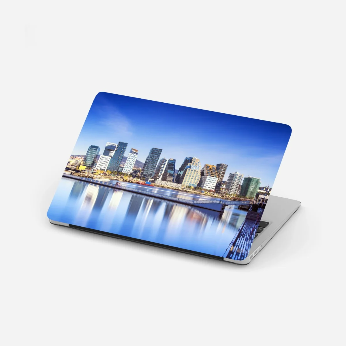 Laptop-Aufkleber moderne ufer skyline mit spiegelungen – Wallnifity®
