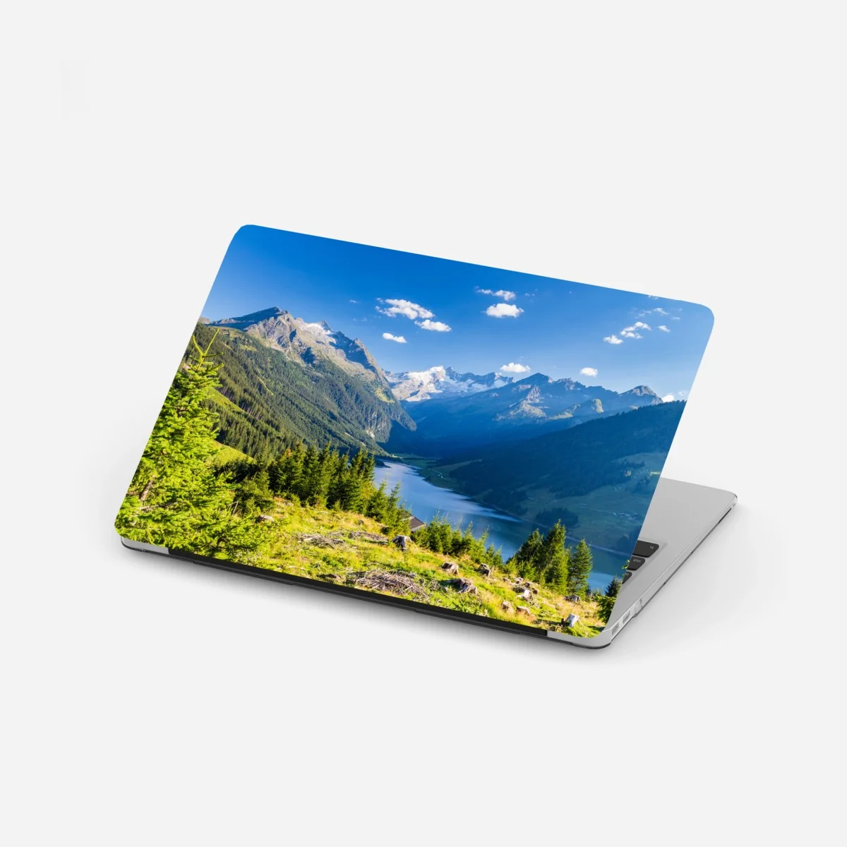 Laptop-Aufkleber ruhiges tal mit alpensee – Wallnifity® Laptop-Aufkleber ruhiges tal mit alpensee – Wallnifity®