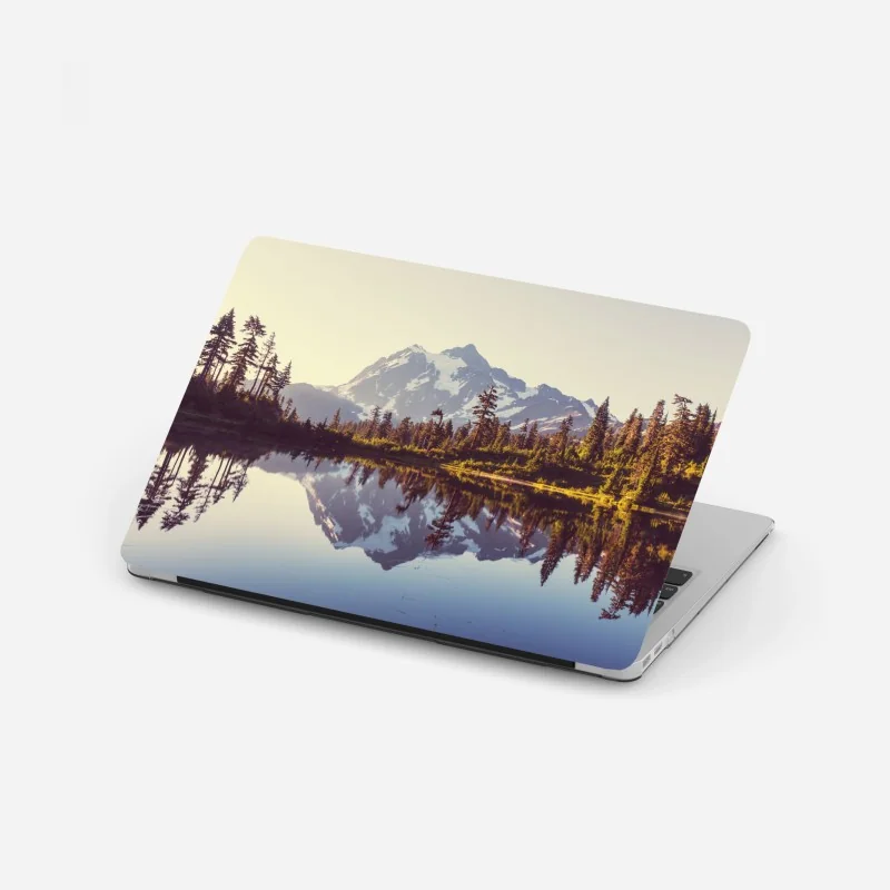 Laptop-Aufkleber spiegelung von Mount Shuksan im bergsee