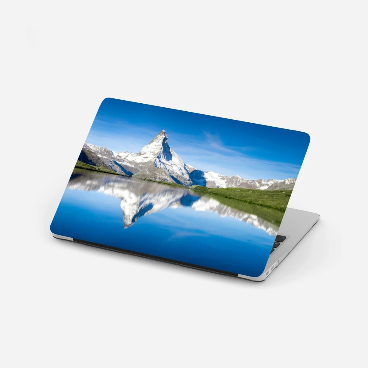 Laptop-Aufkleber majestätische bergspiegelung über alpensee – Wallnifity®