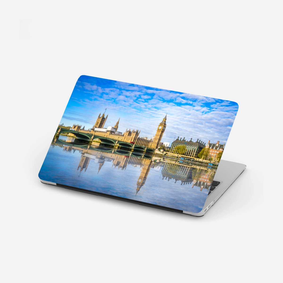 Laptop-Aufkleber London skyline mit spiegelung auf dem fluss – Wallnifity®