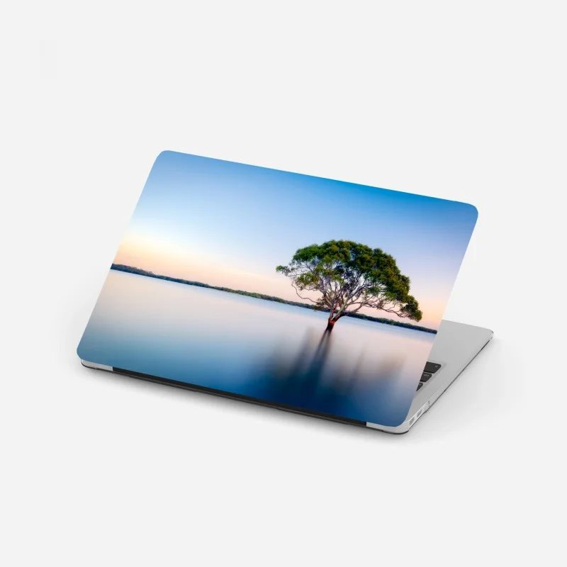 Laptop-Aufkleber einsamer baum am stillen see