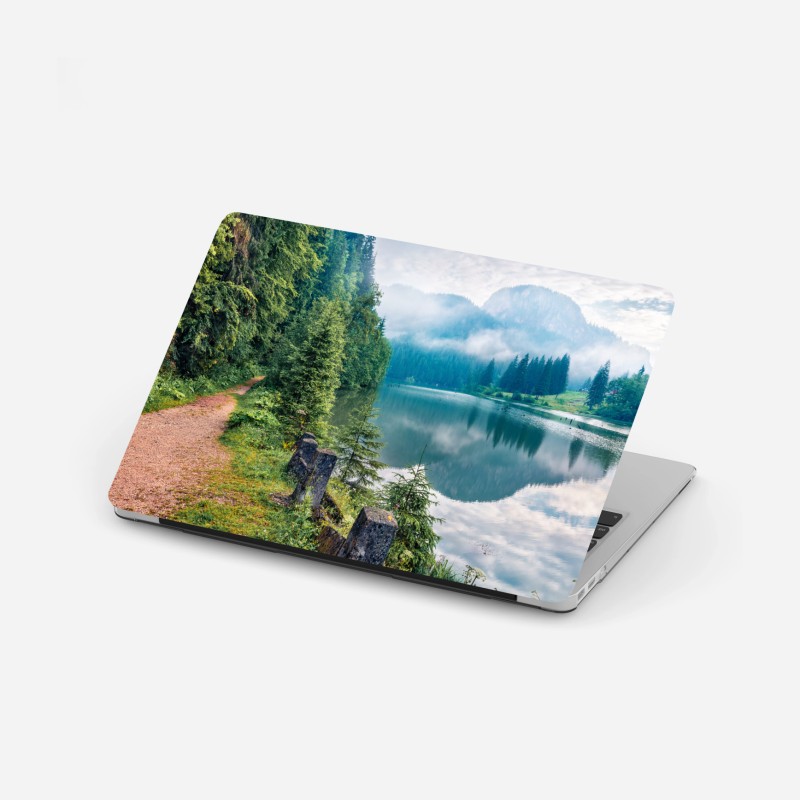 Laptop-Aufkleber sonnenaufgang über der sommerwiese – Wallnifity®