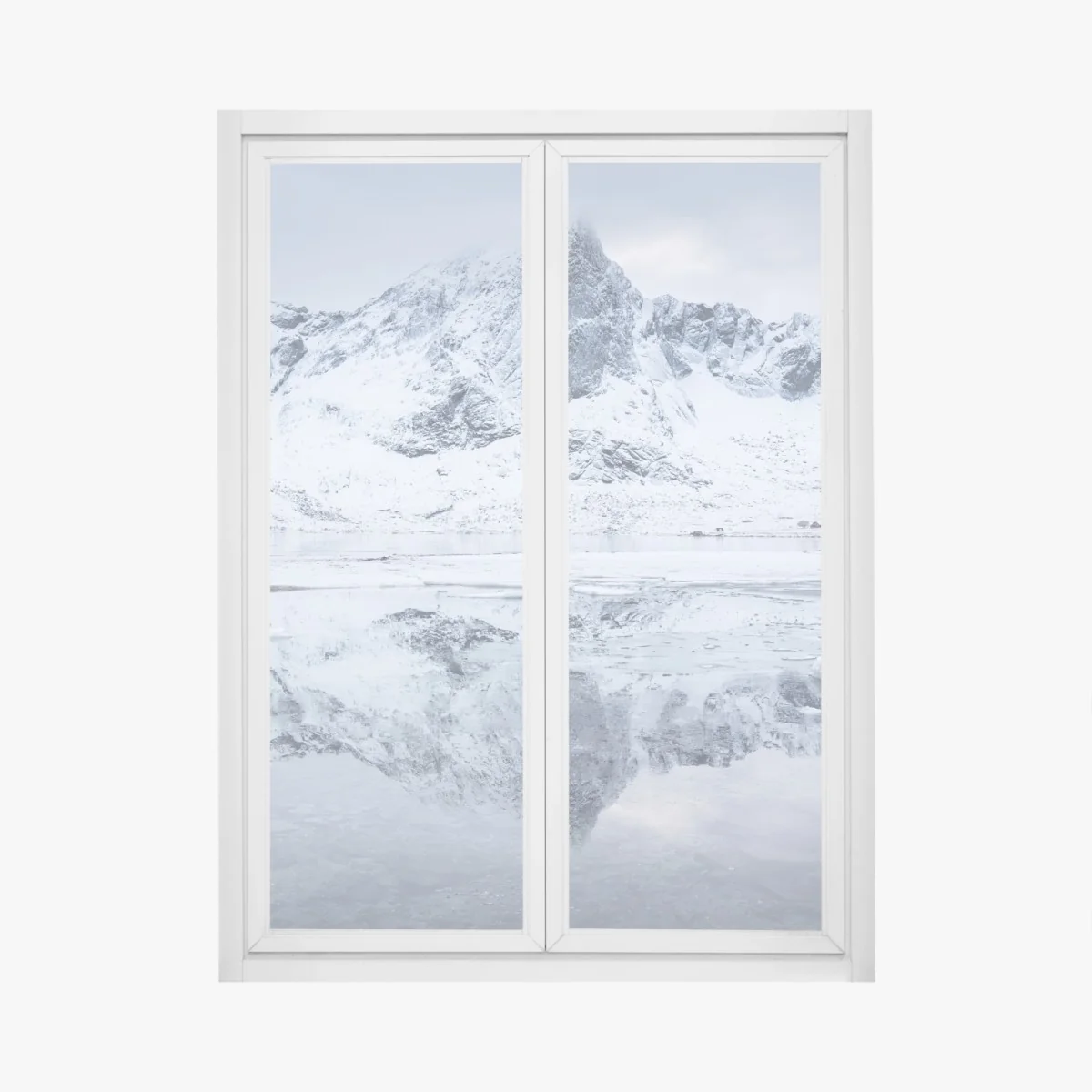 Fensteraufkleber verschneite bergspiegelung in Norwegen – Wallnifity®