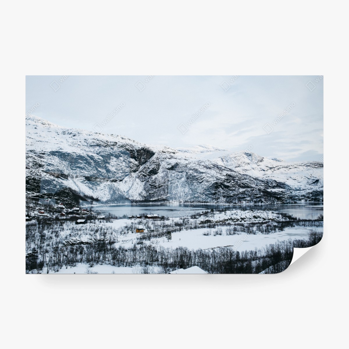 Fototapete ruhige winterliche berglandschaft über zugefrorenem see – Wallnifity®