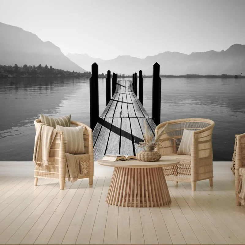 Fototapete ruhiger steg am see in schwarzweiß – Wallnifity®