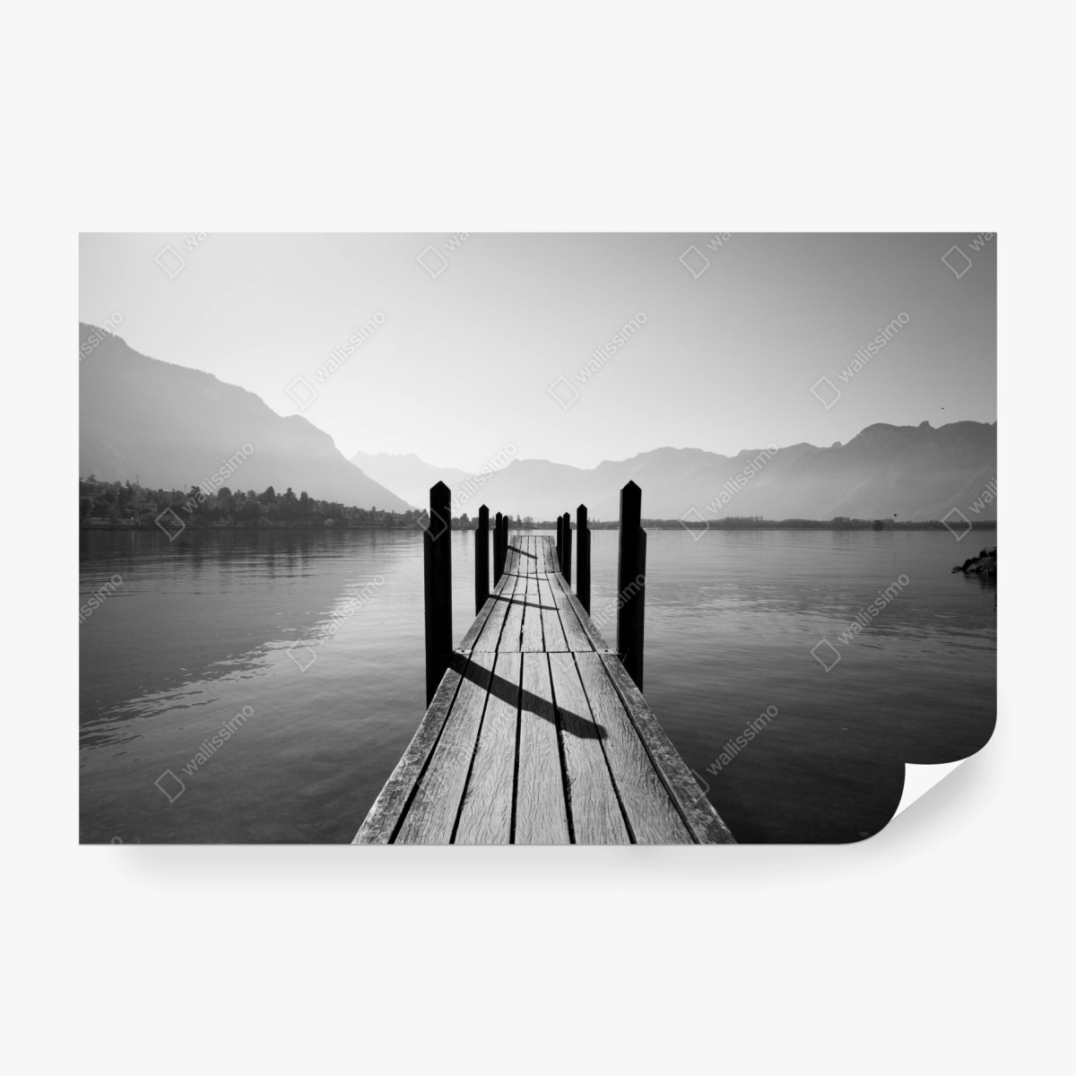 Fototapete ruhiger steg am see in schwarzweiß – Wallnifity®