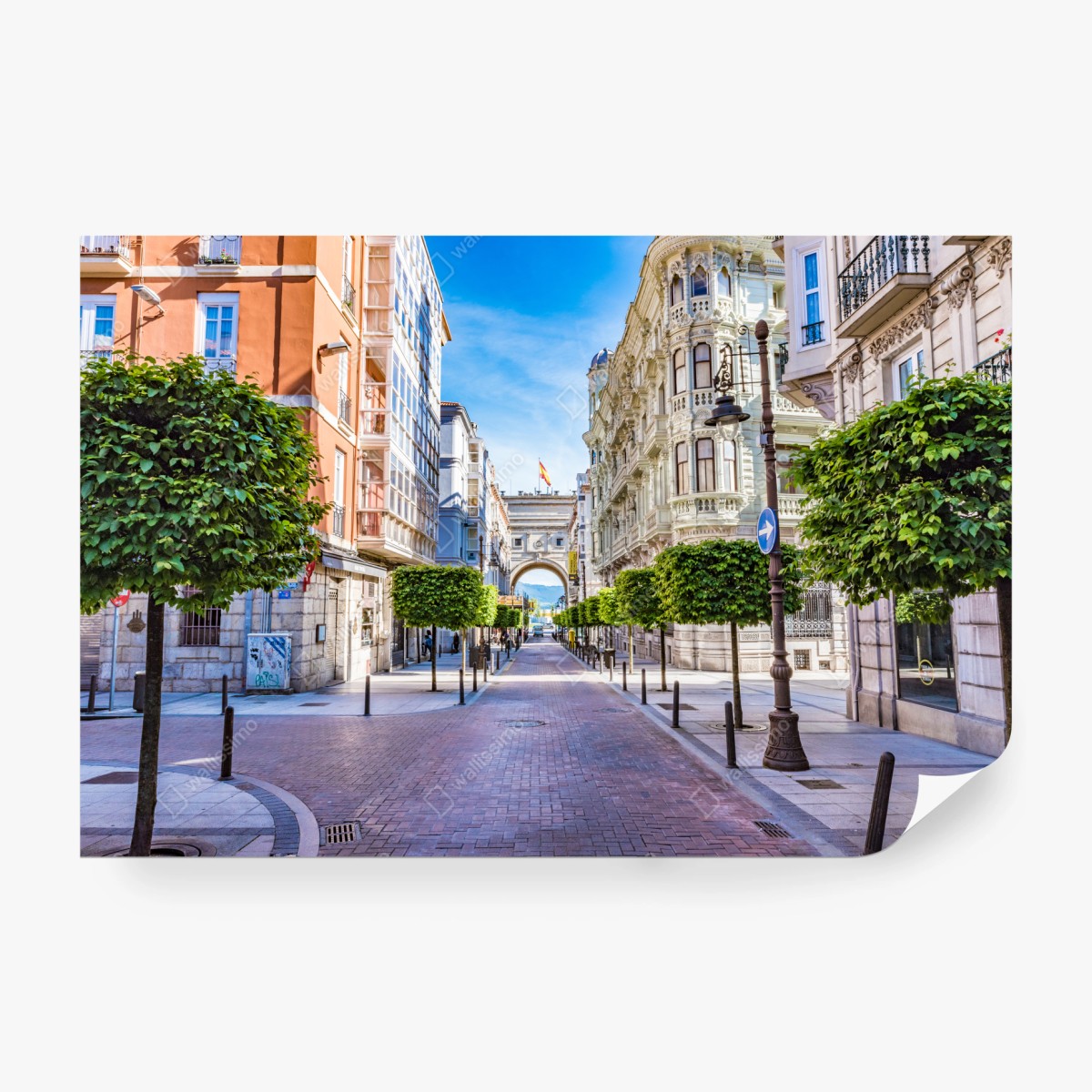 Fototapete Santander straße im stadtkern mit historischem bogen – Wallnifity®