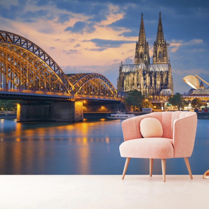 Fototapete Kölner Dom und Hohenzollernbrücke bei dämmerung – Wallnifity®