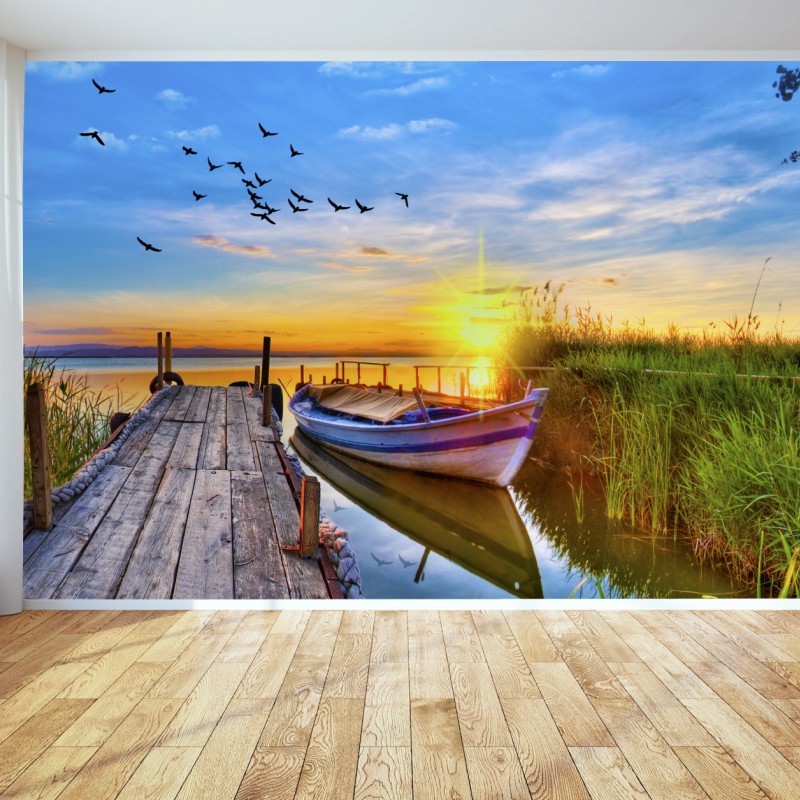 Fototapete sonnenuntergang am see mit boot am steg – Wallnifity®
