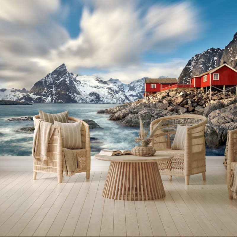 Fototapete rote hütten an verschneiten küstenbergen – Wallnifity®