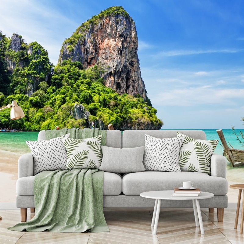 Fototapete ruhige longtail-boote am strand von Railay, Thailand – Wallnifity®