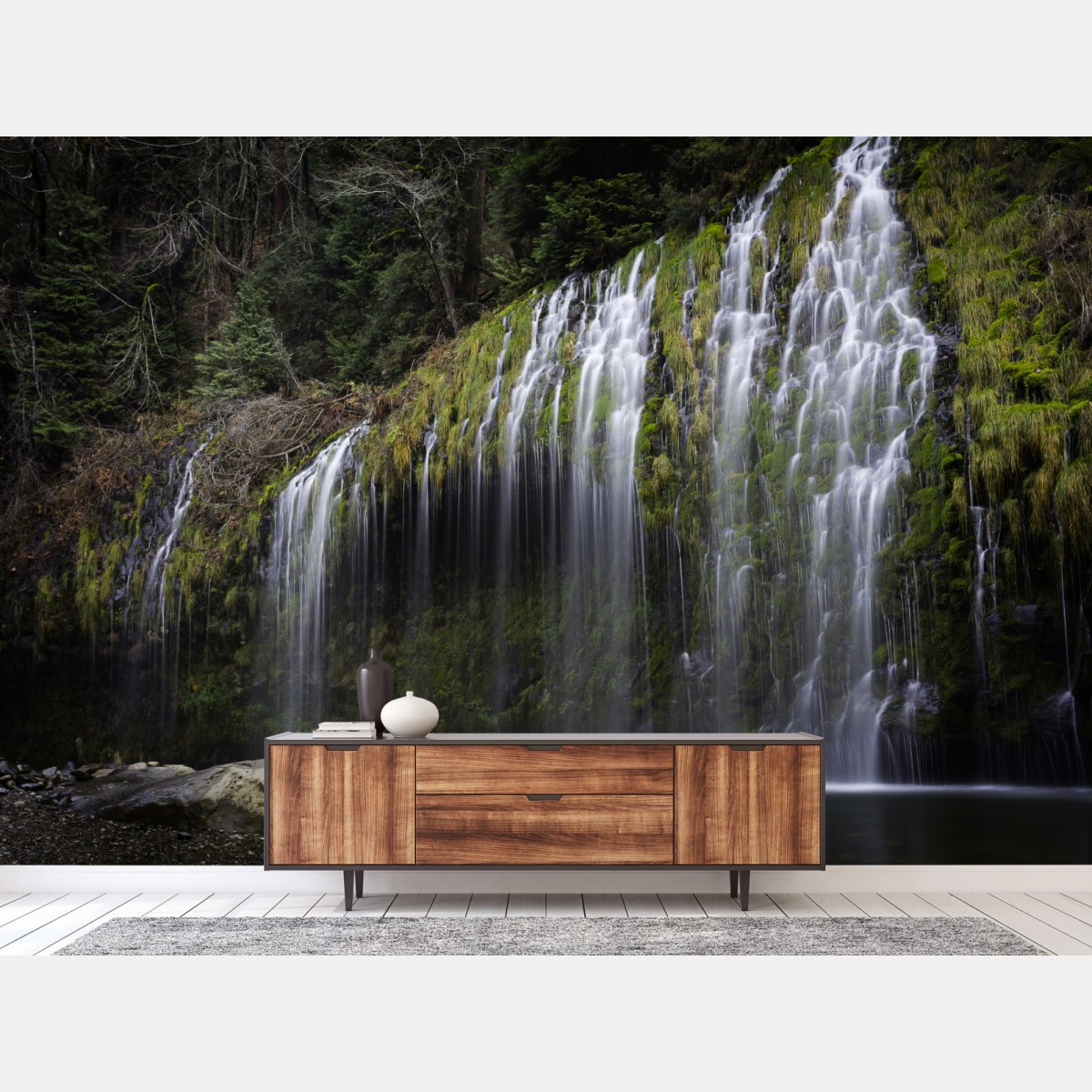 Fototapete moosiger wasserfall im wald – Wallnifity®