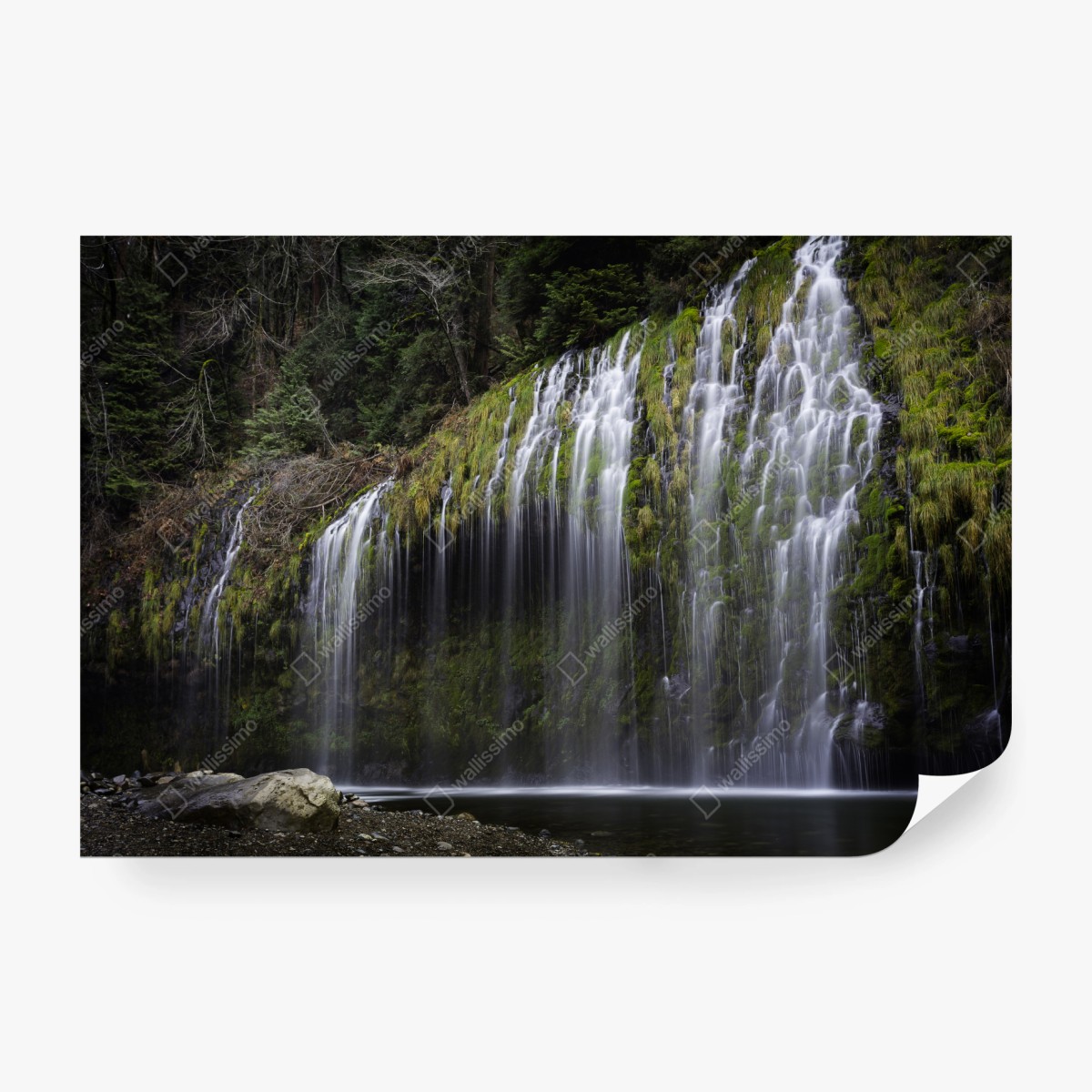 Fototapete moosiger wasserfall im wald – Wallnifity®