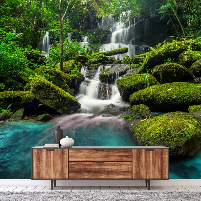 Fototapete ruhiger wasserfall in Phu Tub Berk, Thailand – Wallnifity®