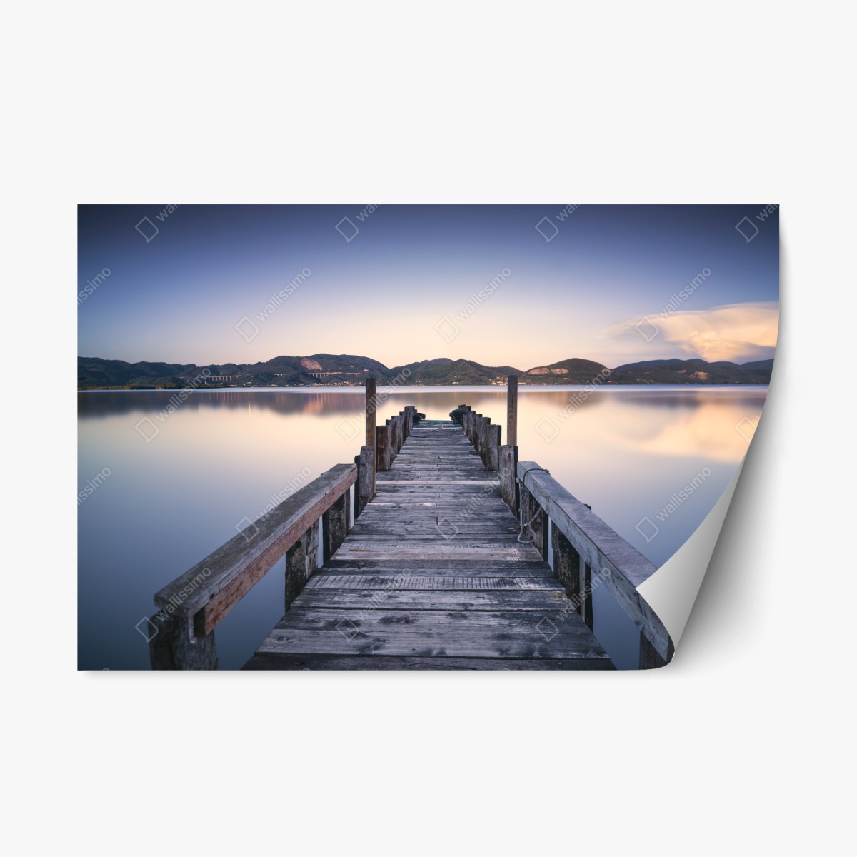 Repositionierbarer Aufkleber hölzerner steg bei Versilia Massaciuccoli, Toskana – Wallnifity®