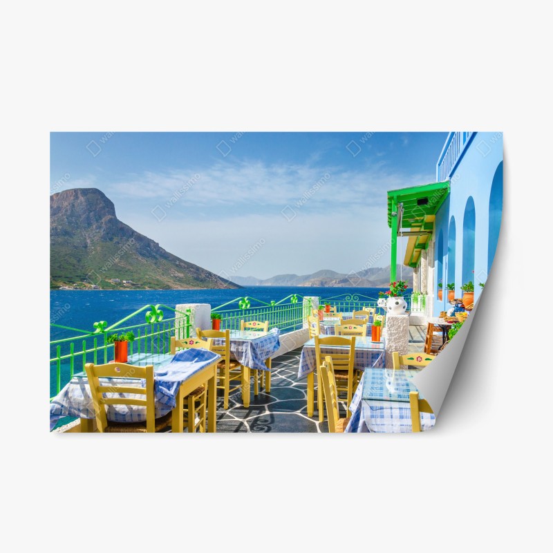 Repositionierbarer Aufkleber sonnige terrasse am meer mit küstenblick