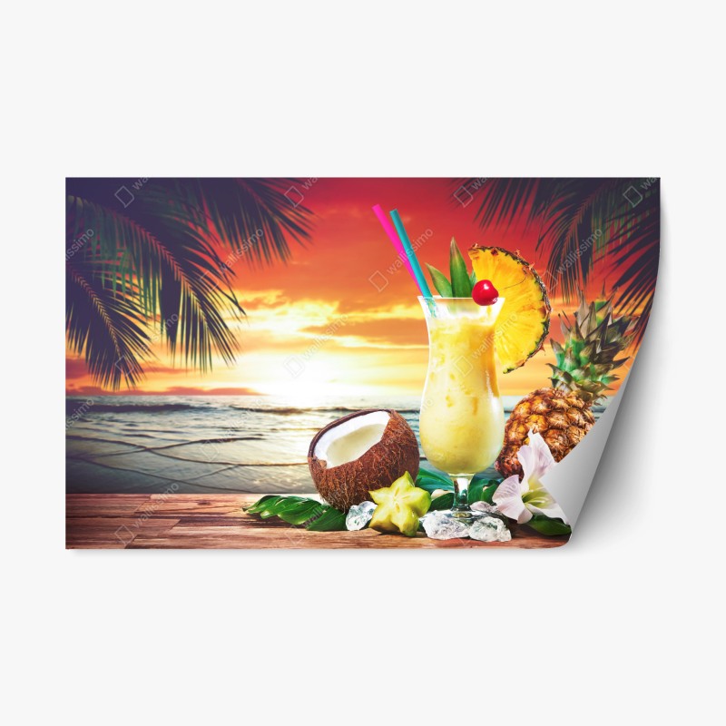 Repositionierbarer Aufkleber tropischer kokos-ananas-cocktail am strand bei sonnenuntergang