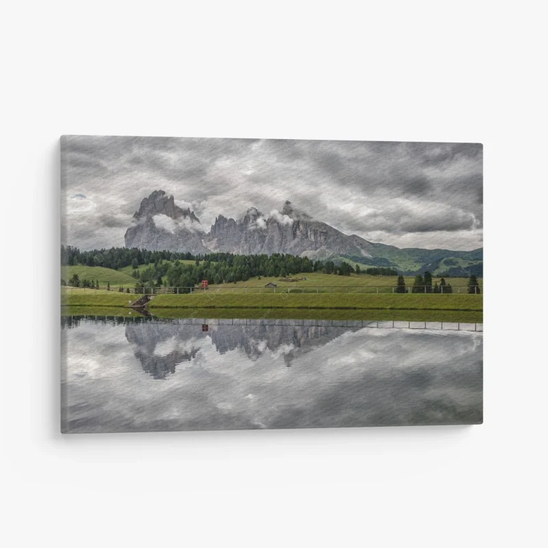 Leinwandbild dunkler himmel über Alpe di Siusi