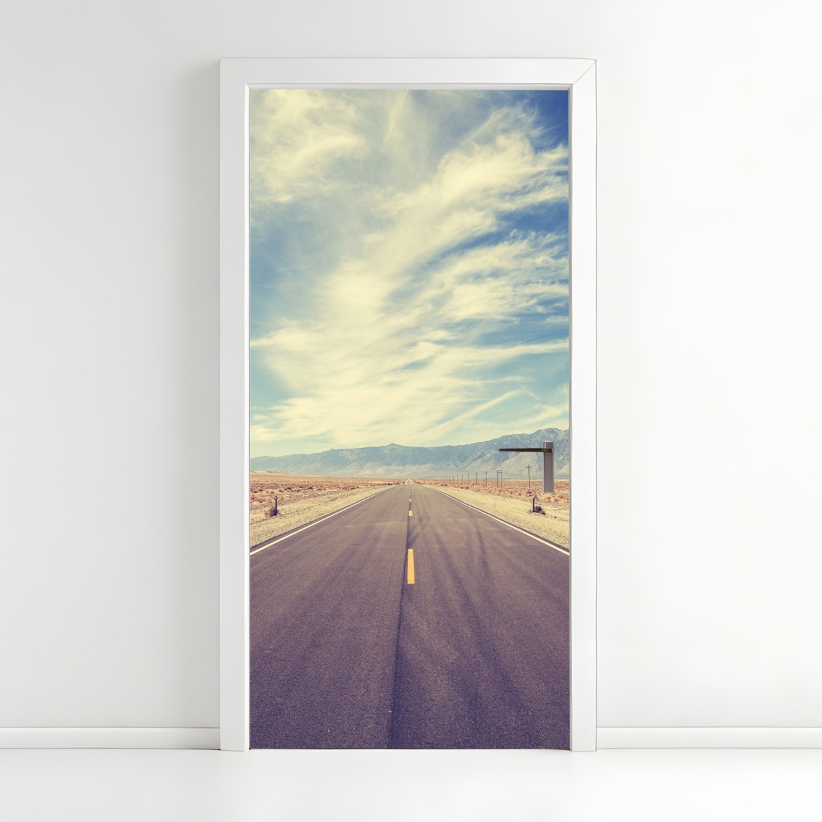 Türaufkleber vintage landstraße unter weitem himmel – Wallnifity®