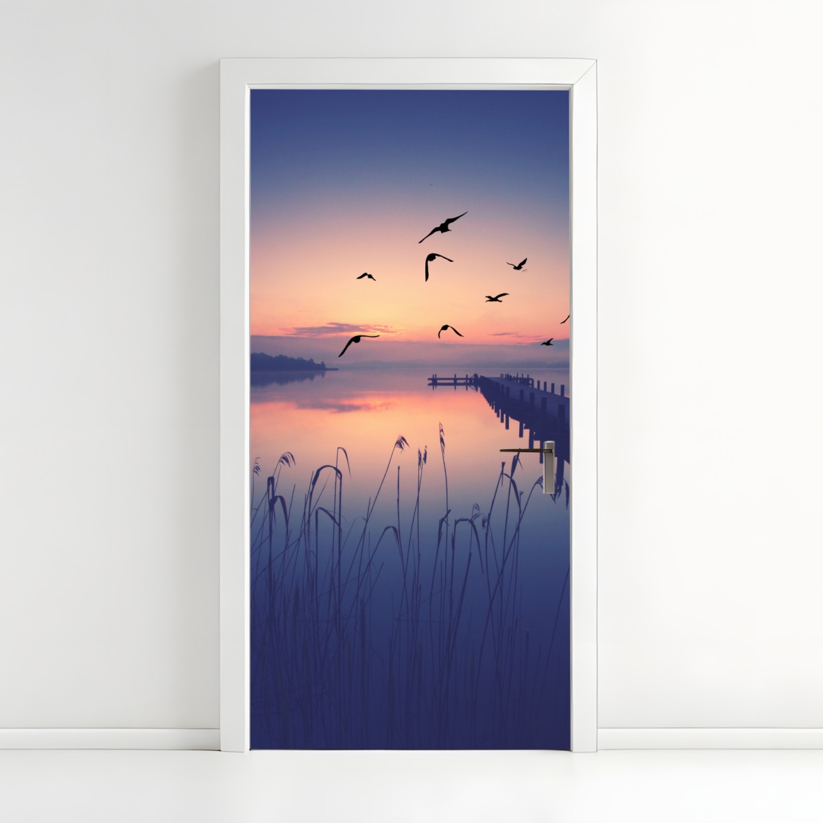 Türaufkleber ruhiger sonnenaufgang am see mit vögeln – Wallnifity®