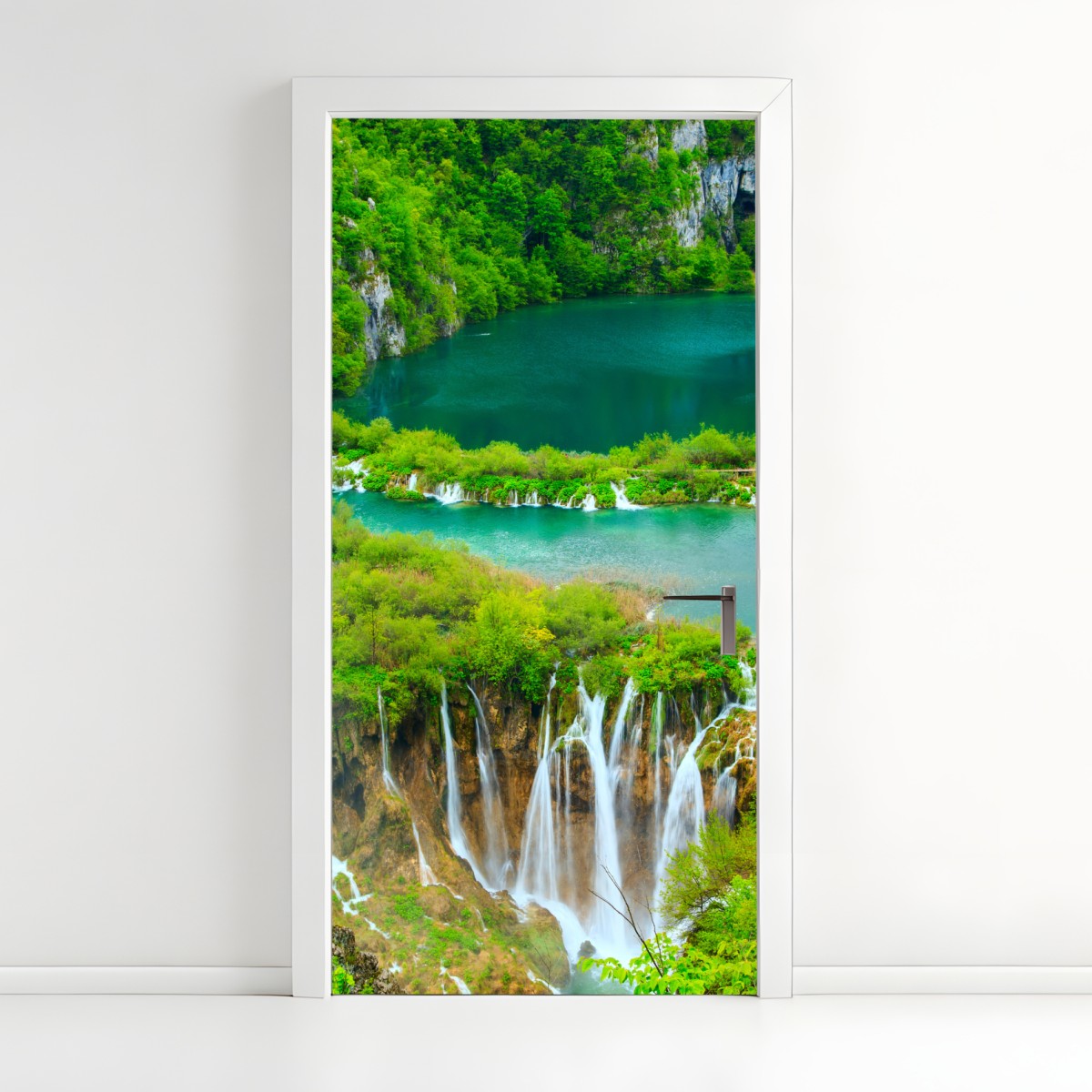 Türaufkleber üppiger wasserfall und türkise seen – Wallnifity®