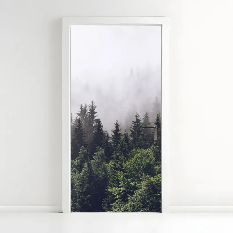 Türaufkleber sonnenbeschienene dorfstraße mit steinhäusern und bunten fensterläden – Wallnifity®