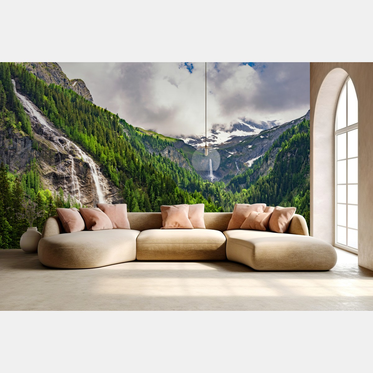 Fototapete nebelverhangener alpenwasserfall über grüner waldschlucht – Wallnifity®