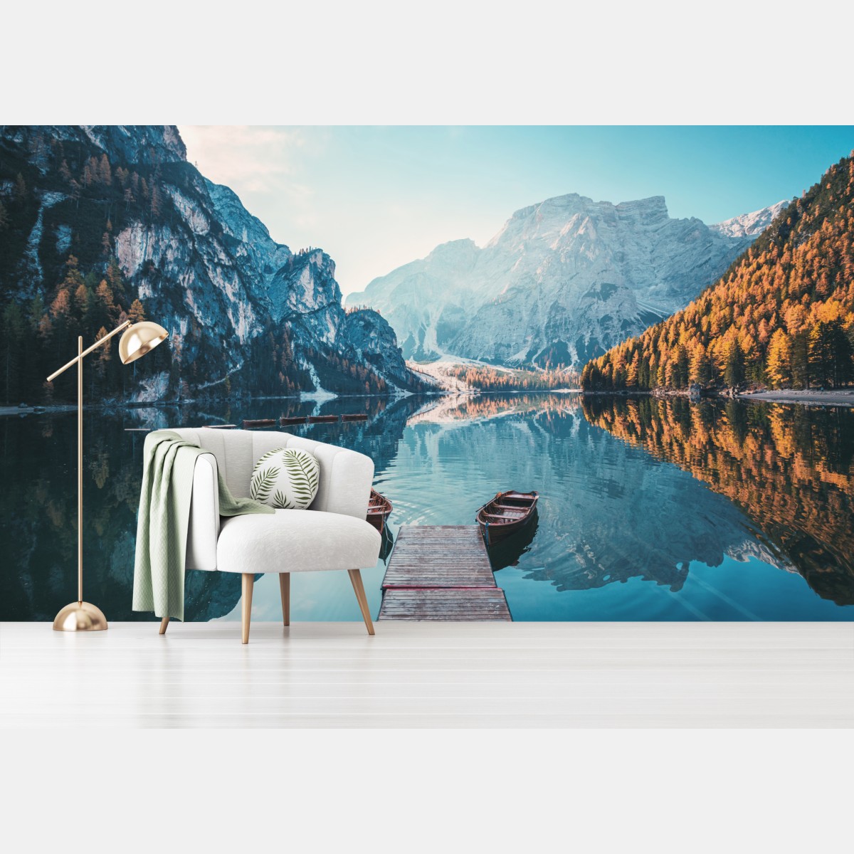 Fototapete ruhiger morgen am Pragser Wildsee, Dolomiten – Wallnifity®