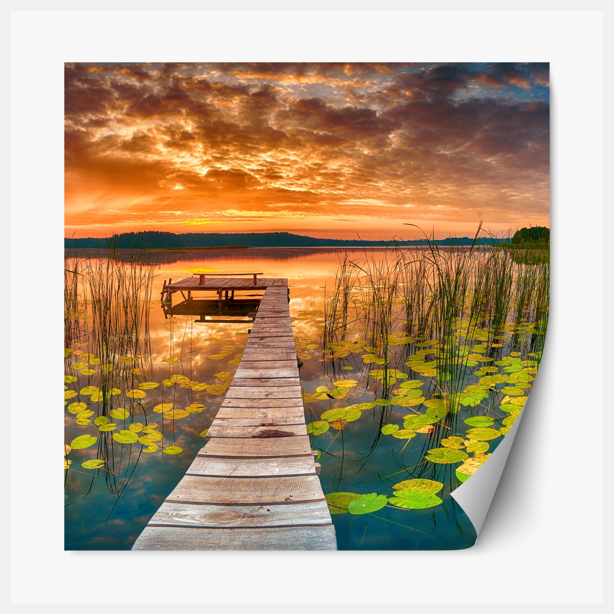 Repositionierbarer Aufkleber sonnenaufgang über stillem see mit hölzernem steg – Wallnifity®