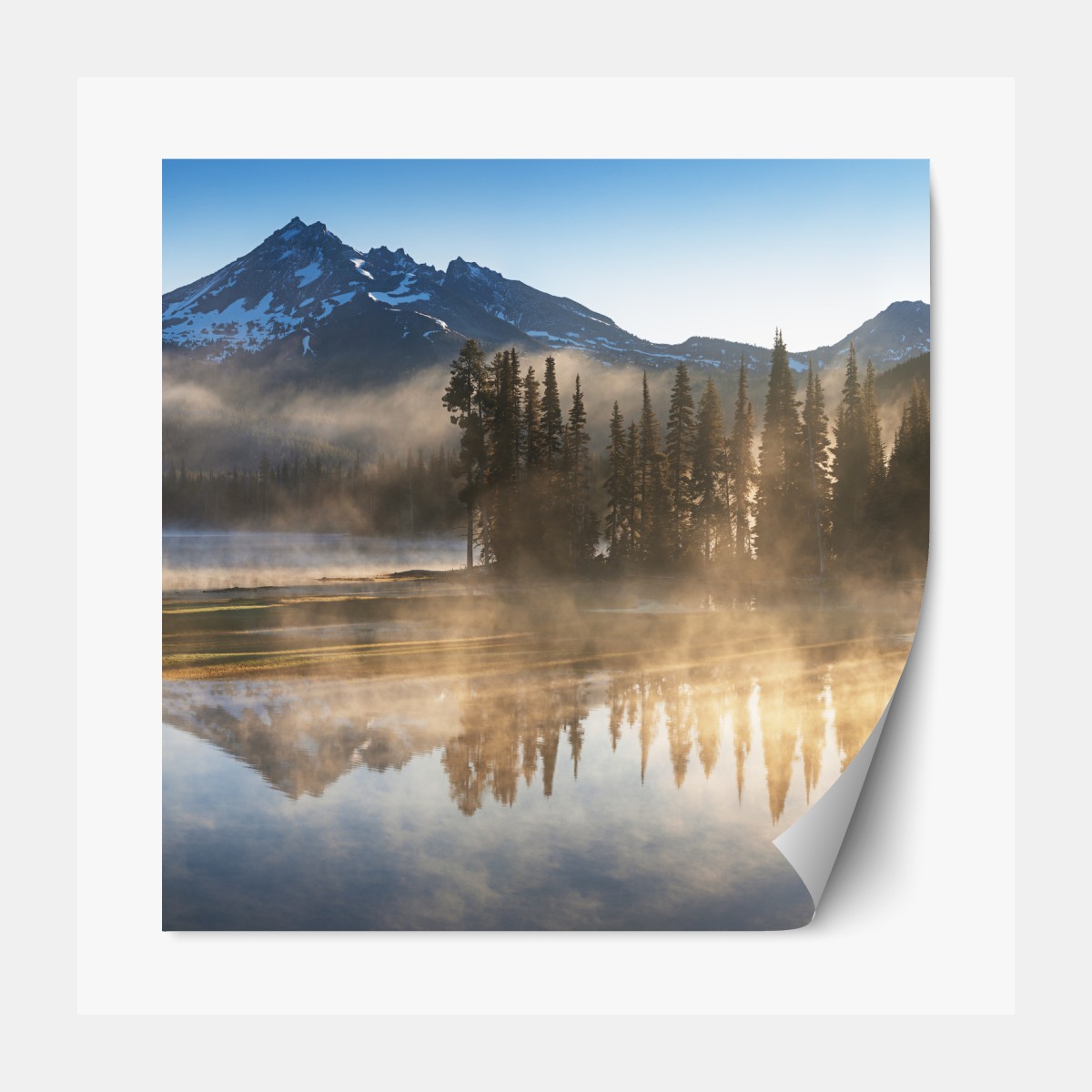 Repositionierbarer Aufkleber nebliger bergspiegel am see bei sonnenaufgang – Wallnifity®