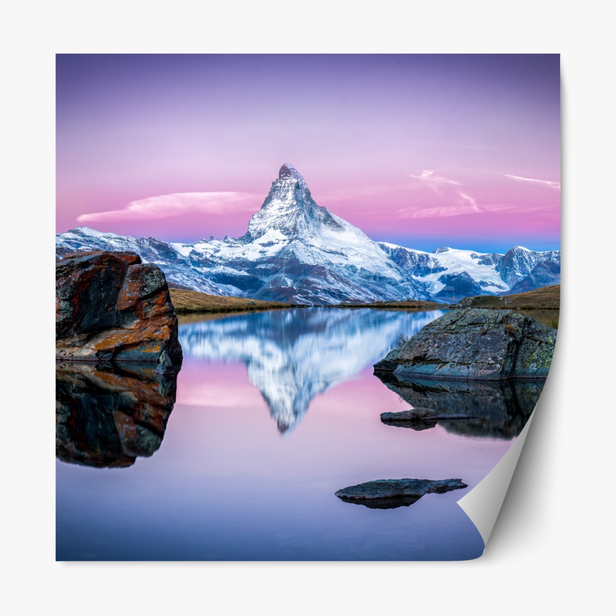Repositionierbarer Aufkleber majestätischer alpenberg gespiegelt im ruhigen see – Wallnifity®