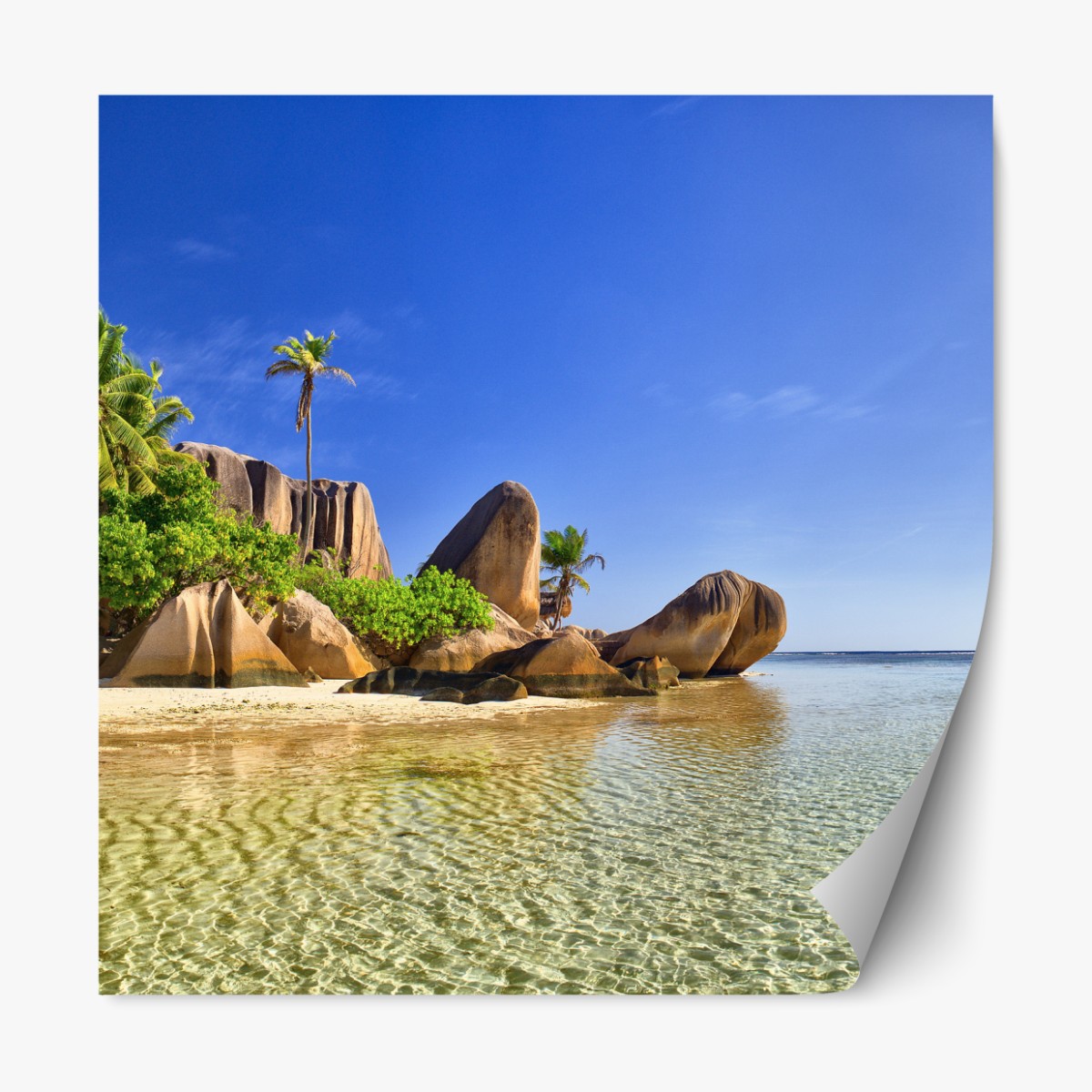 Repositionierbarer Aufkleber tropischer strand mit granitfelsen und klarem wasser – Wallnifity®