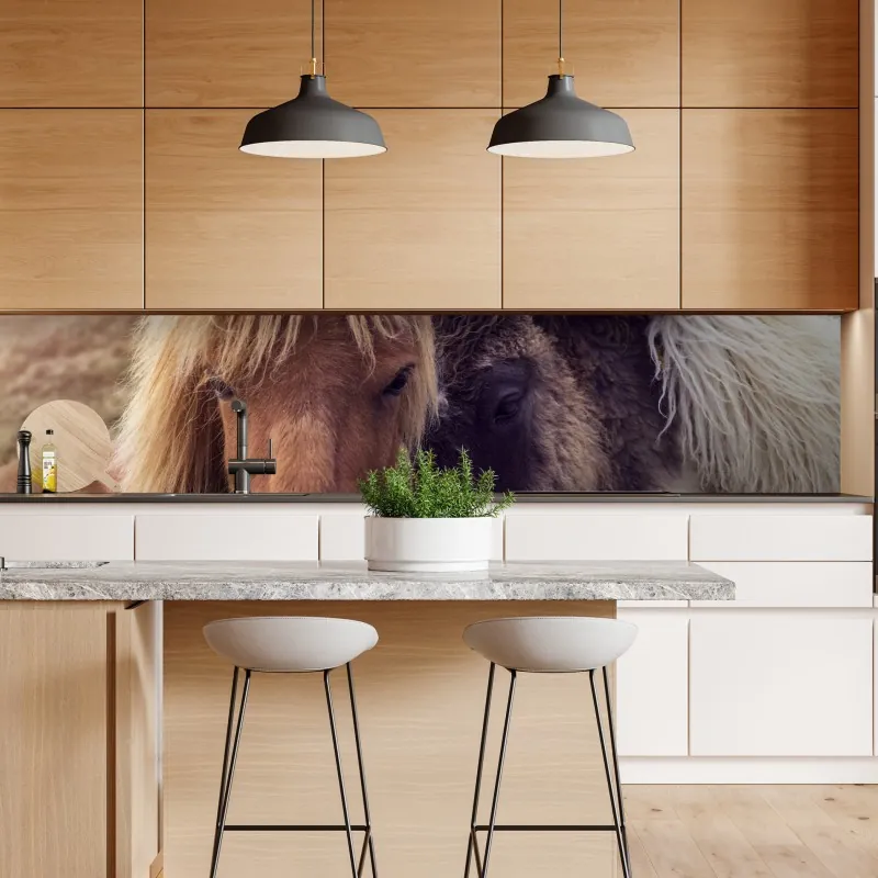 Repositionierbarer Aufkleber goldene sonne über minimalistischen bergen – Wallnifity®