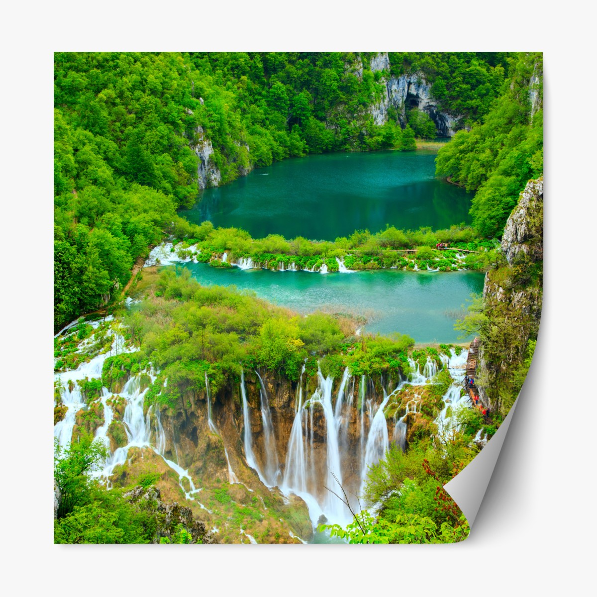 Repositionierbarer Aufkleber üppiger wasserfall und türkise seen – Wallnifity®